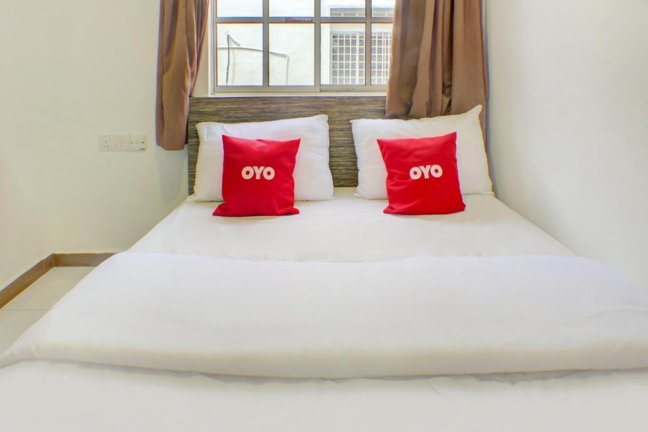 Oyo 90028 Ragula Hotel Johor Bahru Exterior foto